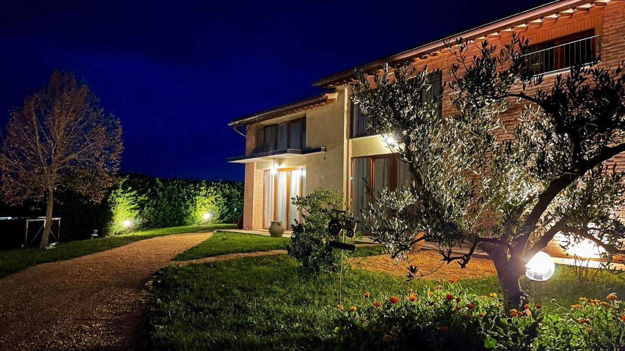Agriturismo La Corte Del Sole Siena Exterior foto